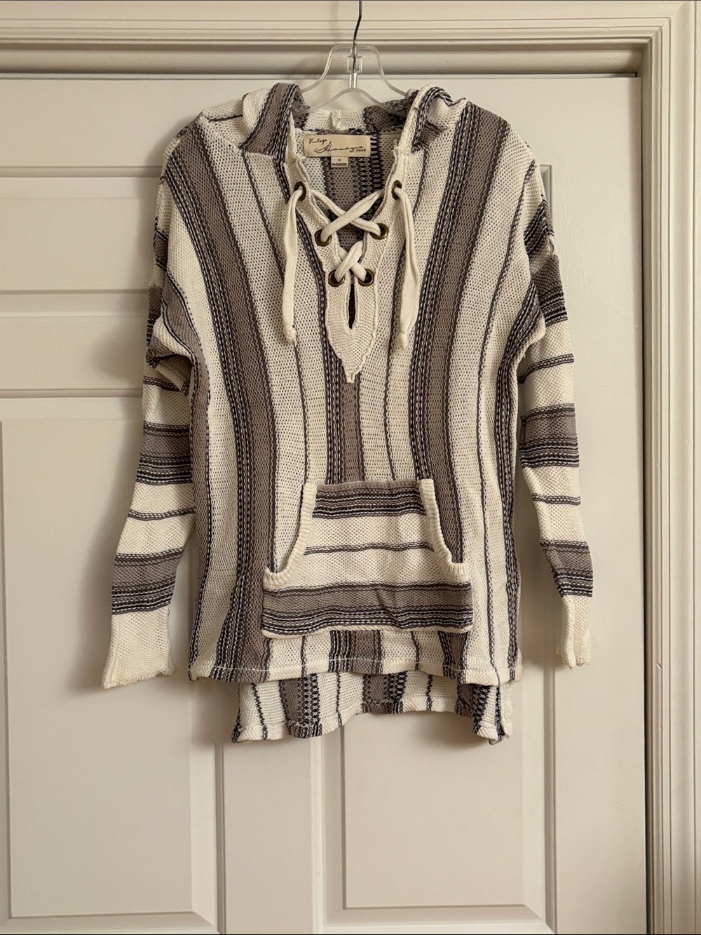 Vintage Havana striped lace up V-Neck Sweater - White & Gray